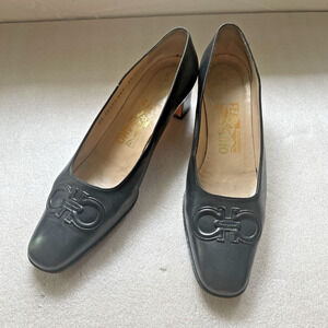 Vintage‎ Salvatore Ferragamo Shoes Women US 7.5 AAA Black Leather Pumps Narrow